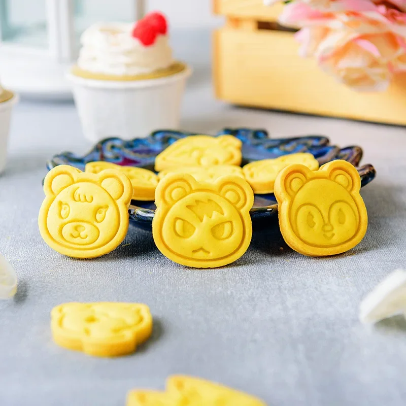 Pemotong Kue Animal Crossing,  - Kitchen Gadgets In ulasan dan harga